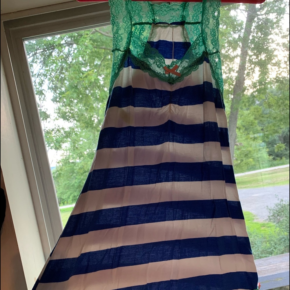 Honeydew slip tunic NWOT size small SO soft